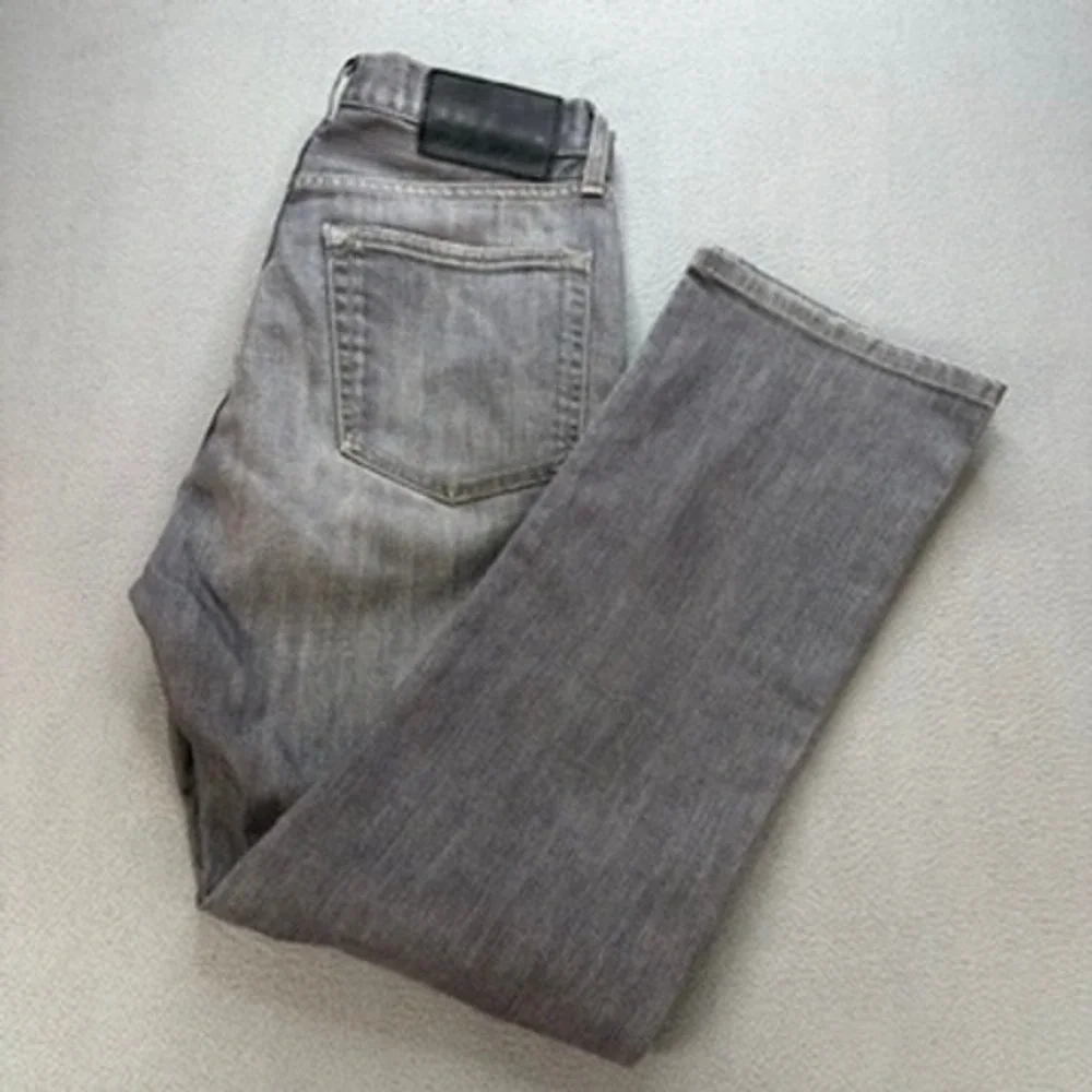 Eddie Bauer Straight Fit Denim Jeans Men 30x30 (FIT 31x29) Gray Faded Wash Retro
